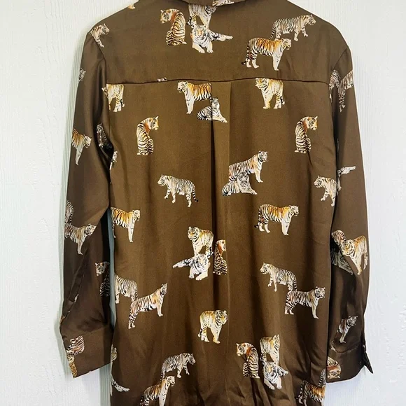 Zara - Fun Tiger Print Brown Button Down Casual  Long Sleeve Soft Blouse Size XS - Picture 8 of 9